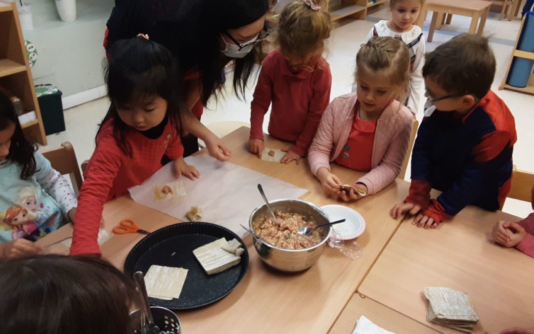 Célébration du nouvel an Chinois et confection de raviolis